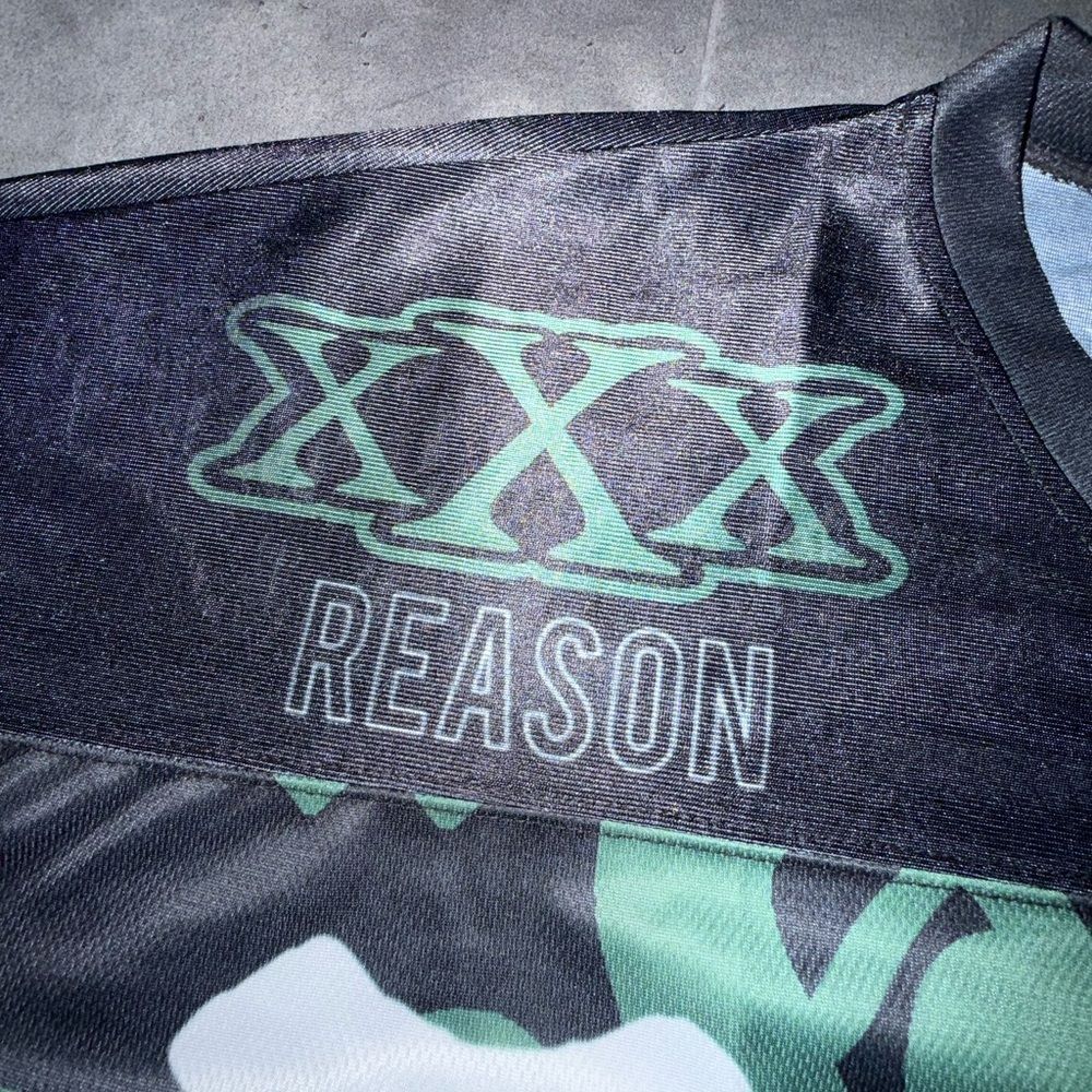 Reason Men's Black and Green 'Paid' Graphic Jersey Size XL - Picture 4 of 11